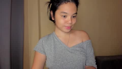 0wwlo0k online show from December 3, 7:56 am