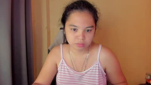 0wwlo0k online show from August 3, 9:04 am