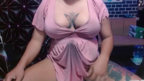  i am trixie im Your Selfsucking Mistress  online show from May 18, 4:51 am