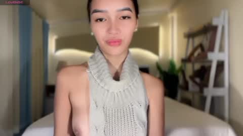 Snapshot of _agatha69_ chatting on October 24, 2:49 am agatha online show from October 24, 2:49 am