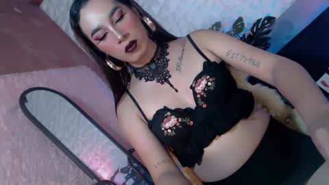 Caroline online show from February 12, 2:45 am