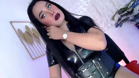 Caroline online show from September 25, 7:15 am