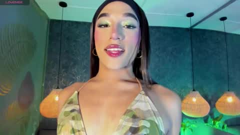 Horny Party Trans SNOW  online show from February 17, 9:11 pm