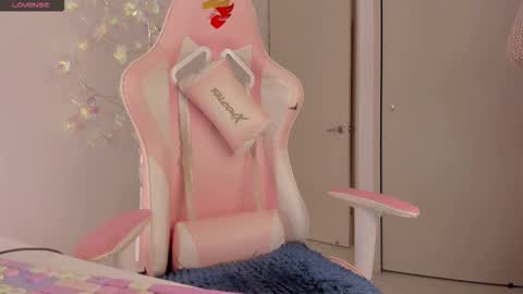 Eva online show from December 20, 2:56 pm