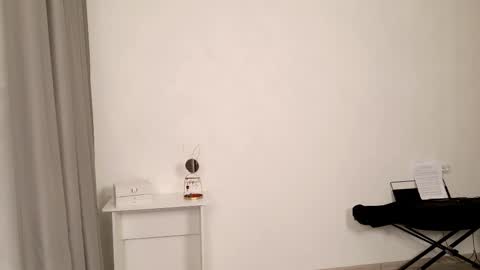 _meow_neko_ online show from February 27, 10:05 pm