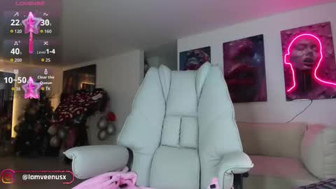 stephany online show from December 19, 10:04 pm