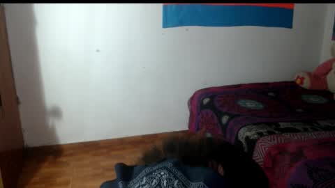 _zasha_18 online show from November 30, 7:00 am