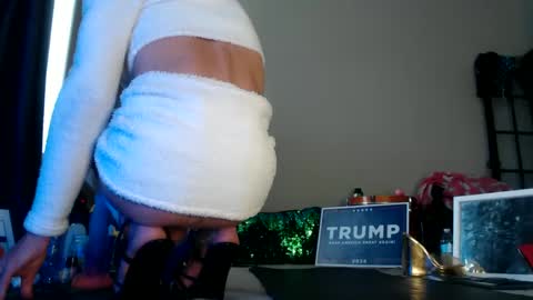 TaylorSexbot online show from December 22, 6:48 pm