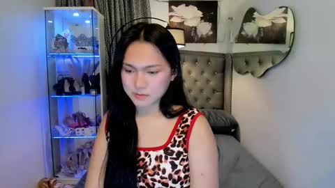 Ahmri online show from November 18, 3:01 pm