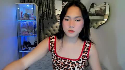 Ahmri online show from November 25, 5:04 pm