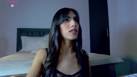 Snapshot of alana_sofia_ chatting on October 21, 6:53 pm Alana Tobias online show from October 21, 6:53 pm