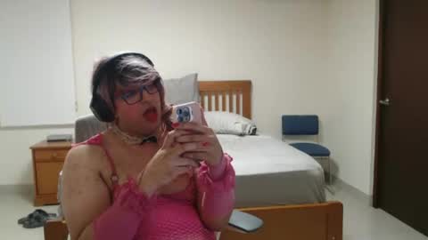 AlessaBabyGirl840 online show from July 6, 6:20 am