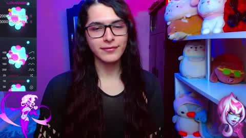 Snapshot of alicebathory_ chatting on December 21, 10:52 pm Alice Bathory online show from December 21, 10:52 pm