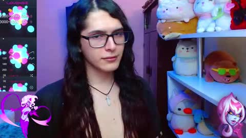 Snapshot of alicebathory_ chatting on February 28, 8:42 am Alice Bathory online show from February 28, 8:42 am
