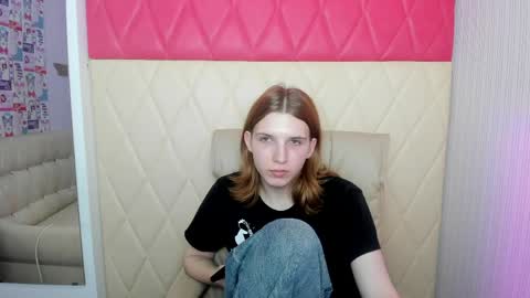 Alice  Princess  online show from April 8, 1:51 am