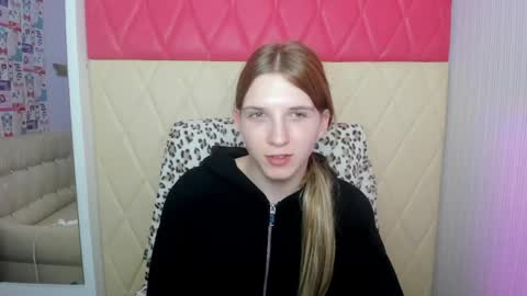 Alice  Princess  online show from April 9, 2:46 am