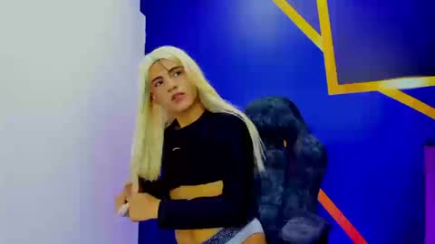 aliciaa_diamond2 online show from March 25, 9:41 pm