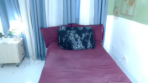 hotty online show from January 17, 6:54 am