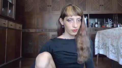 Eve 3 online show from December 8, 11:24 am