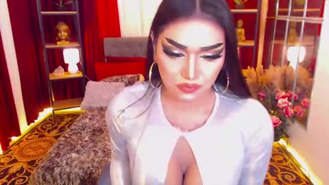 Alura Jhenson online show from January 20, 7:04 pm