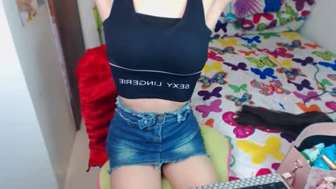 amiranastypie online show from January 2, 11:09 am