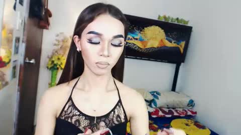 amiranastypie online show from January 7, 8:37 am