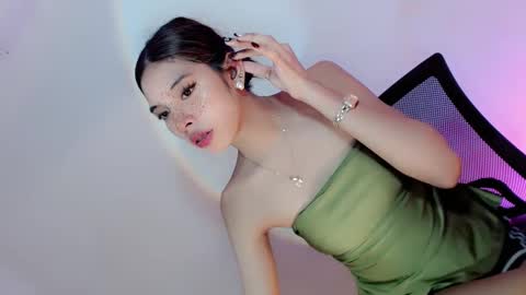 Belle Tylor online show from January 9, 7:52 am