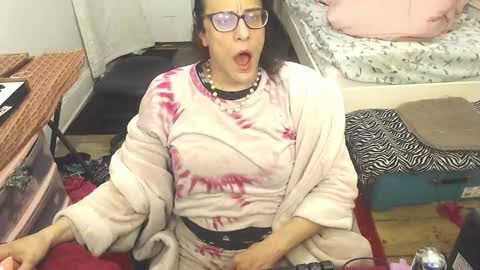 Trashely Gimpson online show from February 16, 10:21 am