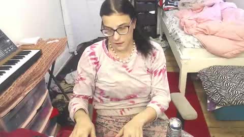 Trashely Gimpson online show from February 21, 11:44 am