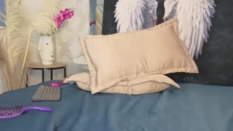 Andre online show from February 20, 6:26 am