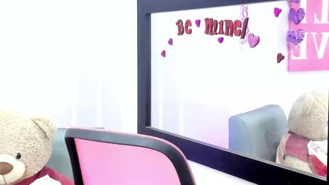 Andrea online show from February 19, 11:38 am