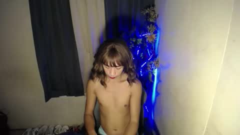 Snapshot of angela_kenxx chatting on October 3, 9:09 am angela_kenxx online show from October 3, 9:09 am