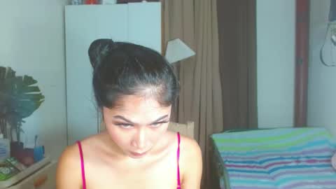 angela online show from December 26, 9:15 pm