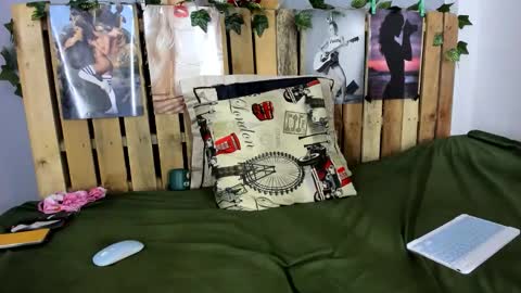 Annie online show from November 3, 3:05 am