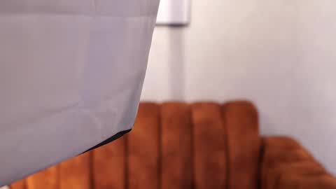 Ariaa online show from December 1, 6:32 pm