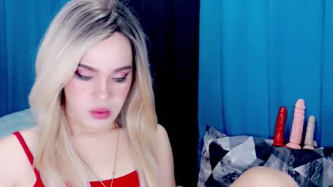 ARIANNE CUMS  online show from January 12, 7:43 pm