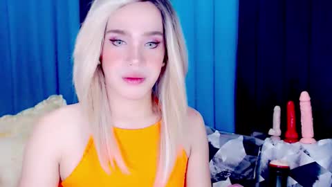 ARIANNE CUMS  online show from February 17, 8:22 am