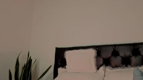 arisunshine77 online show from June 27, 6:29 am