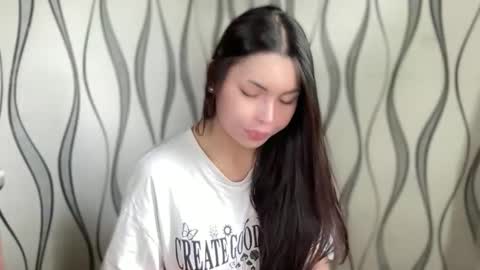 KATE MORE  online show from November 14, 5:48 am