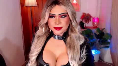 nicole online show from September 17, 5:07 pm