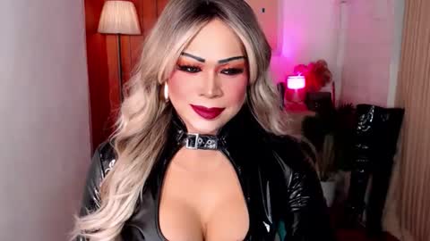 nicole online show from October 1, 8:48 am