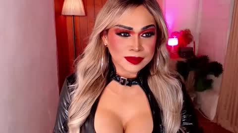 nicole online show from October 2, 6:07 pm