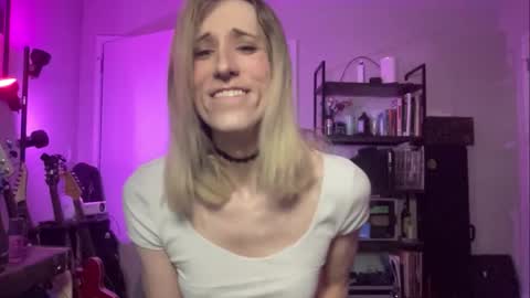 Ava online show from February 8, 7:53 pm