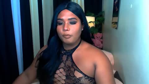 AYESHA online show from January 5, 5:27 pm