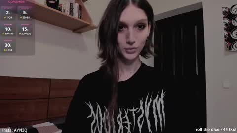 Snapshot of ayn3q chatting on March 1, 2:23 pm AYNEK        fansly  online show from March 1, 2:23 pm