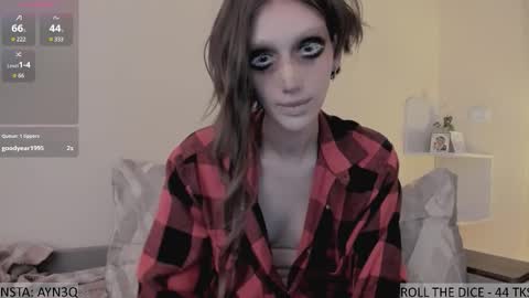 Snapshot of ayn3q chatting on September 28, 5:01 pm AYNEK        fansly  online show from September 28, 5:01 pm