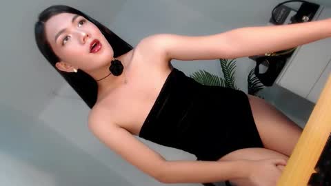 Snapshot of baddie_bunnyx chatting on March 12, 6:51 am Hello  im your lovely Cheska online show from March 12, 6:51 am