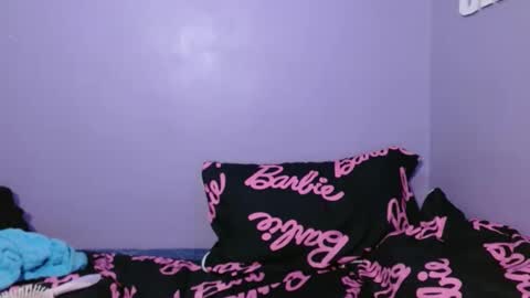 beautyqueen18x online show from March 5, 12:45 am