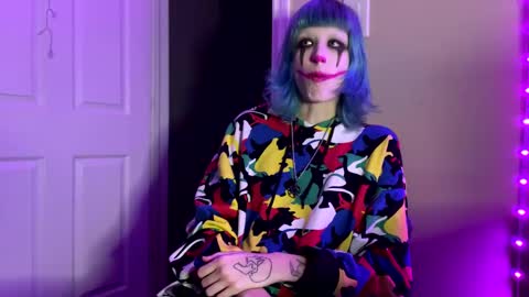 Beckytheclown online show from December 9, 8:33 am