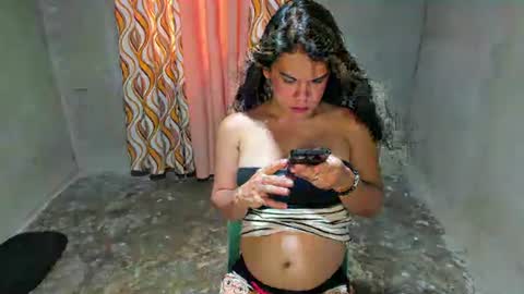 BellaLovesHerFellas online show from March 9, 4:38 am